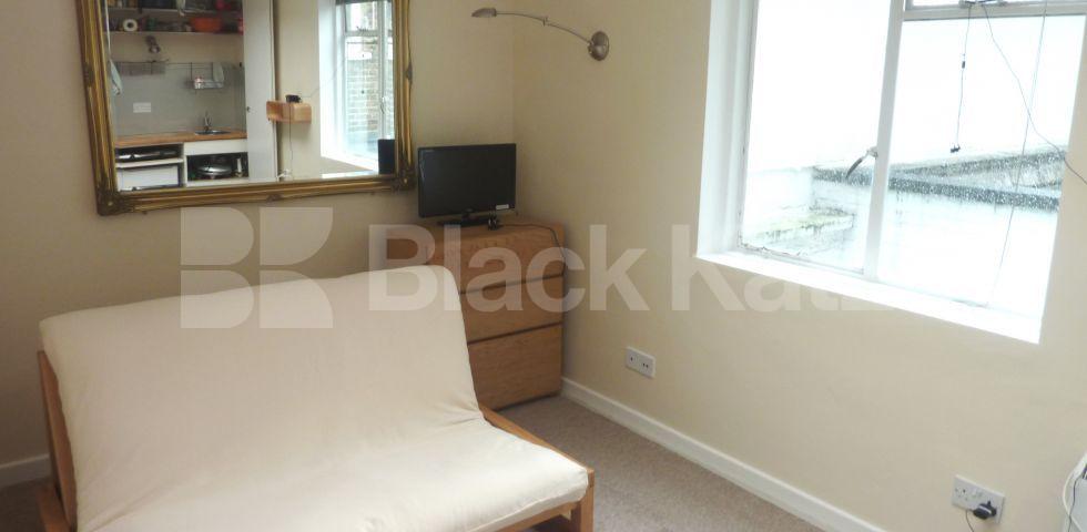 			NEW INSTRUCTION!, Studio Apartment, 1 bath, 1 reception Studio			 Fitzroy Square, FITZROVIA